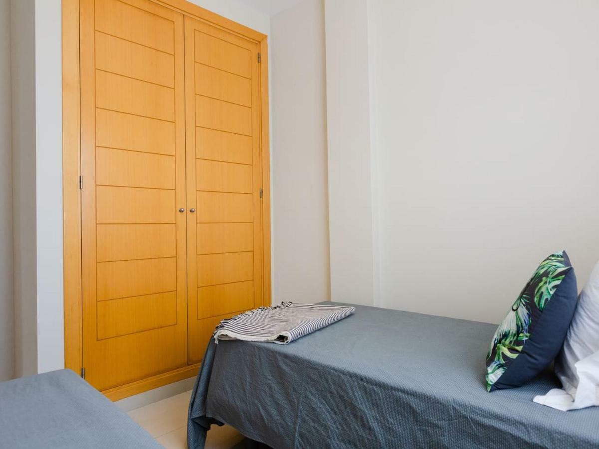 La Marina Ii, Luminoso Apartamento Junto A La Playa Torre de Benagalbon Exteriör bild